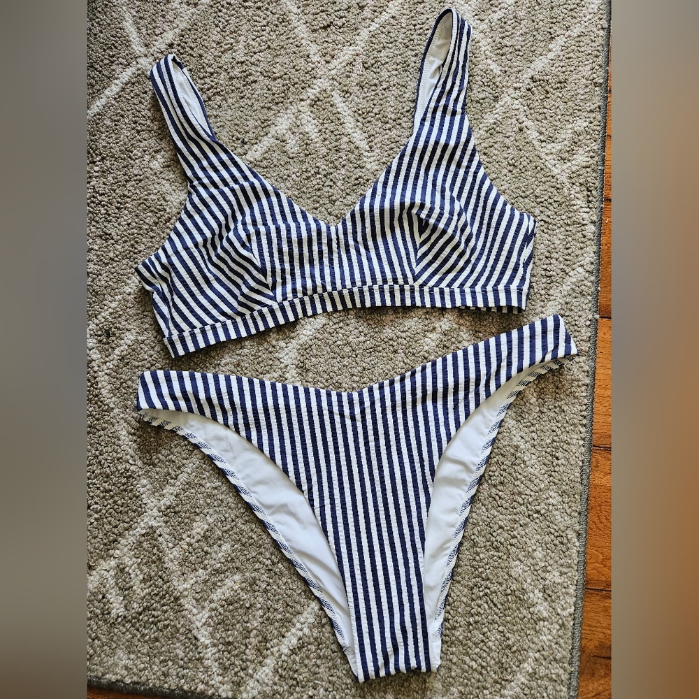 Lululemon Seersucker Bikini size L